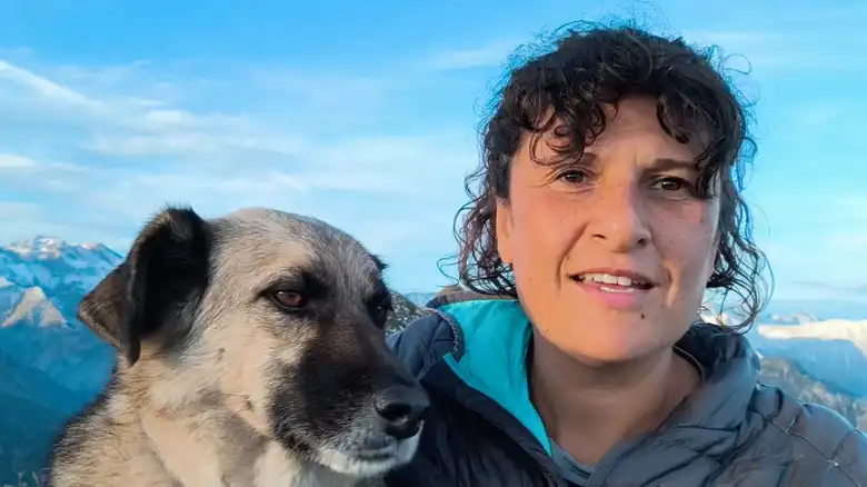 This Reluctant Hiker Was Trailed By A 'Sneaky' Stray Dog & It Turned Out To Be Fate All Along